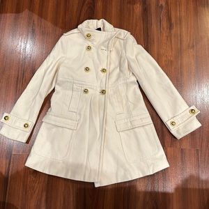 Woman Cream Via Coat/Jacket, Multiple pockets size Medium, gold buttons